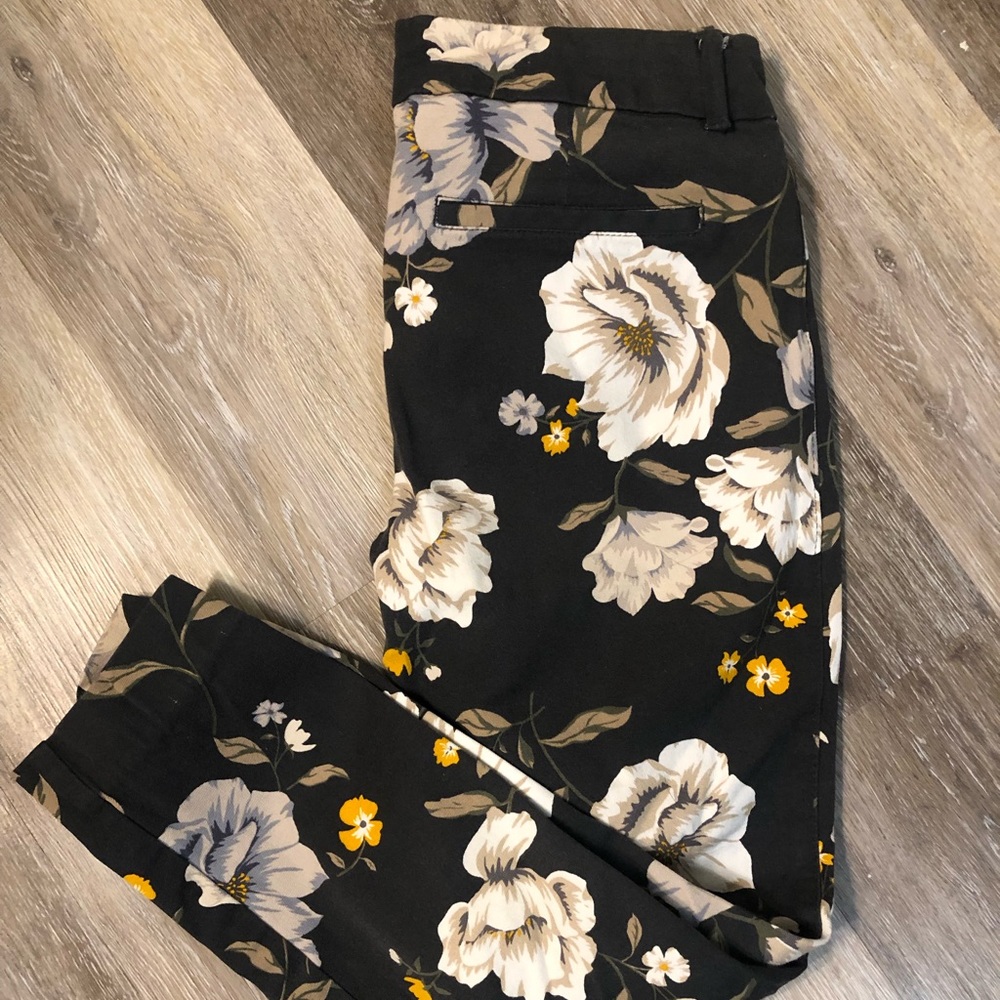 Women’s Old Navy Pixie Dress Pant